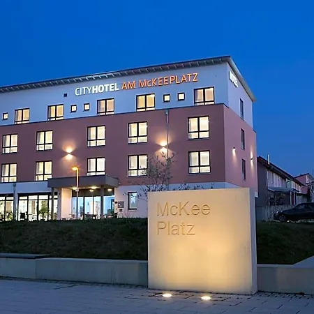 Cityhotel Am Mckeeplatz فندق