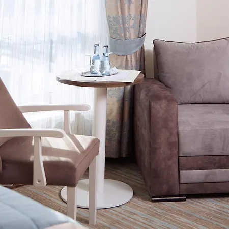 Cityhotel Am Mckeeplatz كْرايلتْسهايم