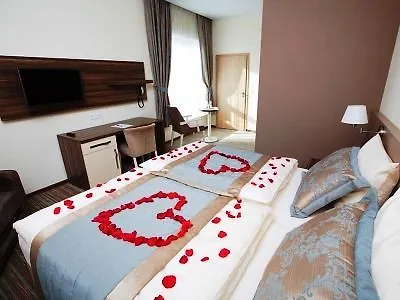 فندق Cityhotel Am Mckeeplatz