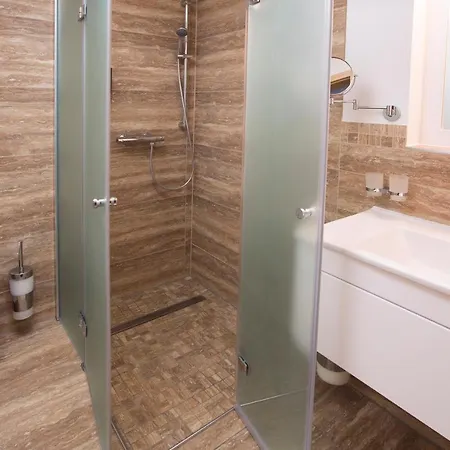 Cityhotel Am Mckeeplatz فندق 3*
